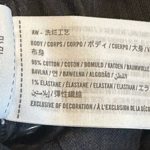 Abercrombie & Fitch | High Rise Mom Jean, Washed Black - Picture 6 of 10